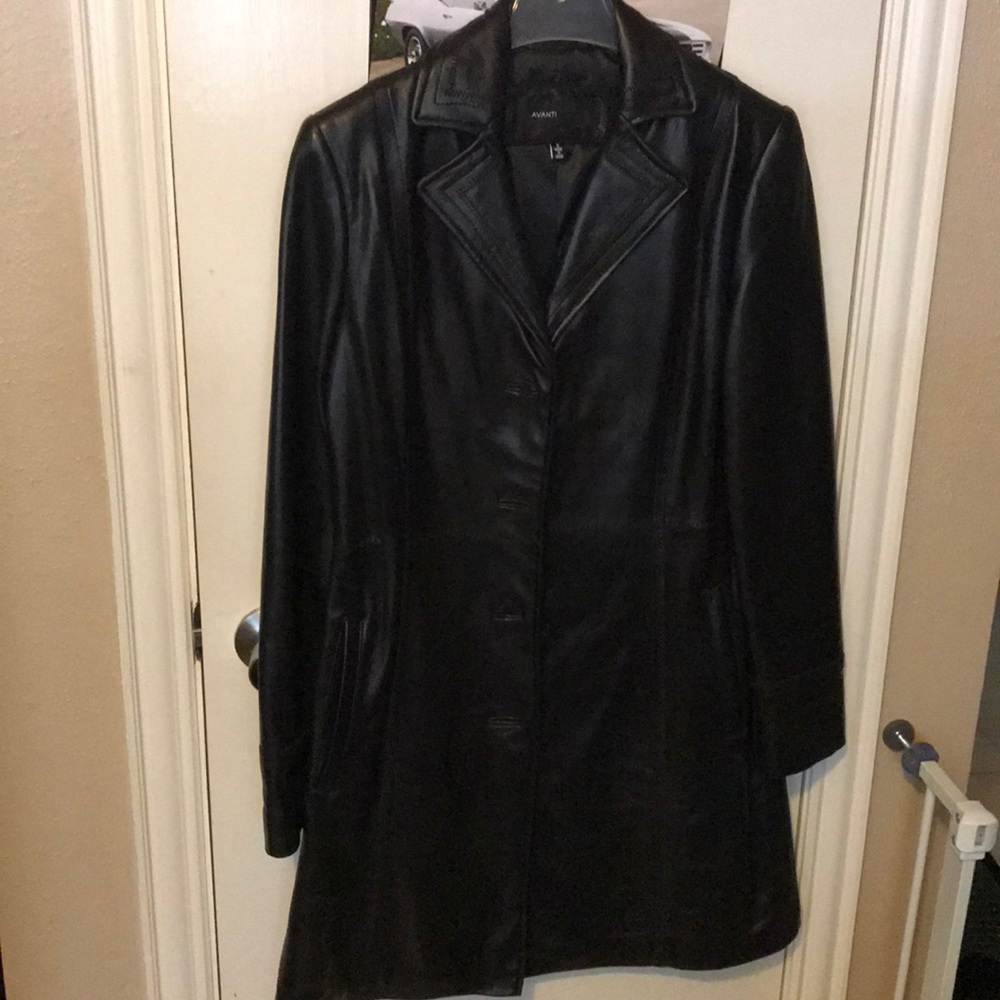 Avanti leather jacket women’s size small